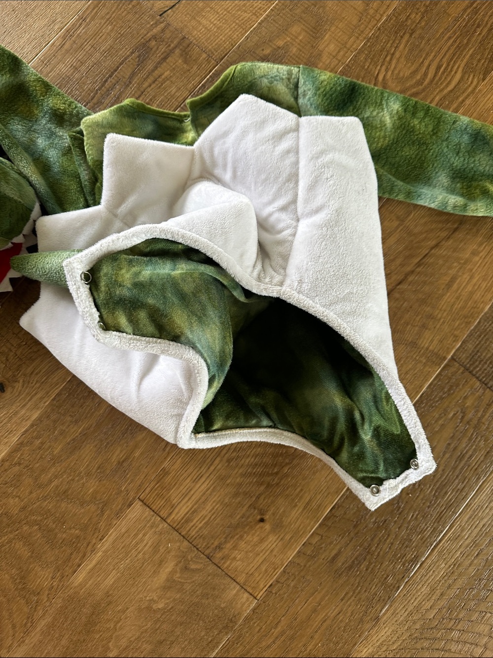 Pottery Barn Kids Green White Dino Egg Baby Costume - Picture 16 of 16